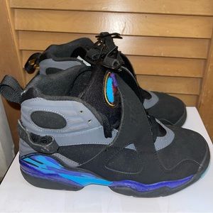 Retro Jordan Aqua 8s